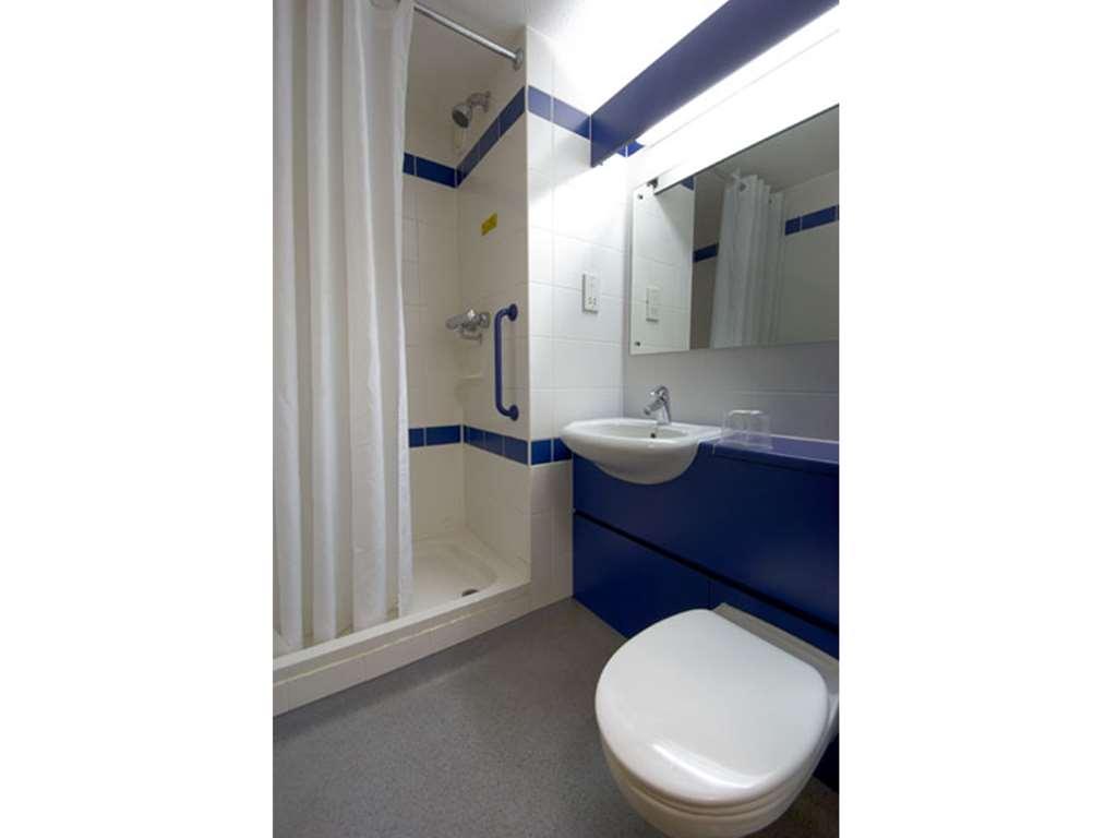 Travelodge Birmingham Oldbury Олдбері Екстер'єр фото